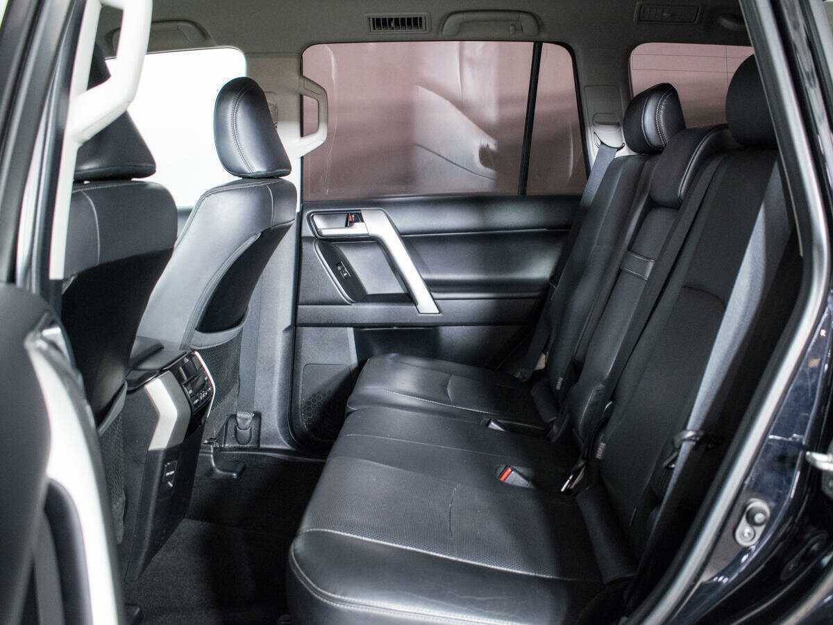 Toyota Land Cruiser Prado 2019 года с пробегом. Фото: #9