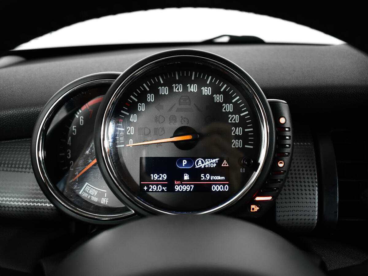 Mini Hatch 2016 года с пробегом. Фото: #10