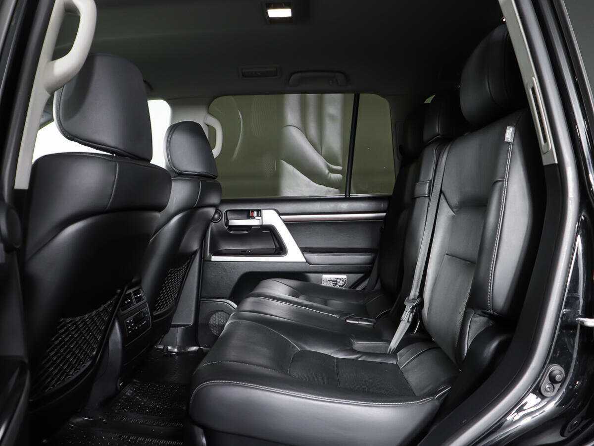 Toyota Land Cruiser 2021 года с пробегом. Фото: #8