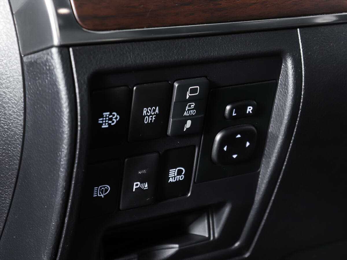Toyota Land Cruiser 2021 года с пробегом. Фото: #18
