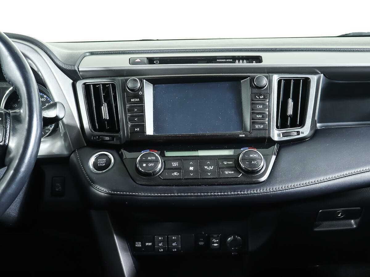 Toyota RAV4 2018 года с пробегом. Фото: #10