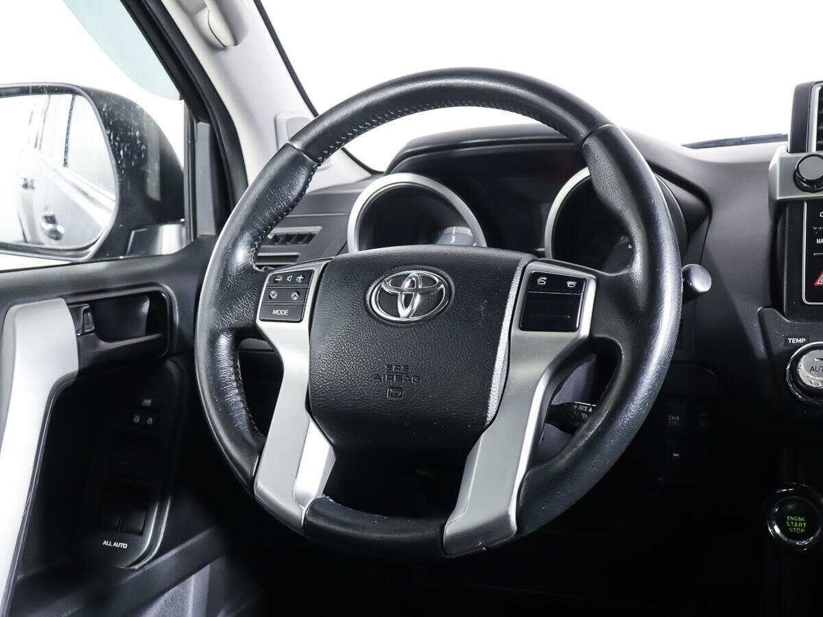 Toyota Land Cruiser Prado 2017 года с пробегом. Фото: #13