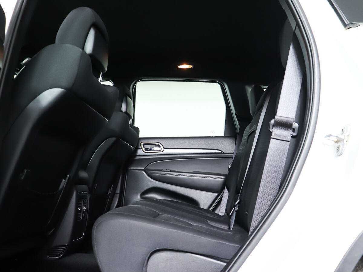 Jeep Grand Cherokee 2013 года с пробегом. Фото: #8