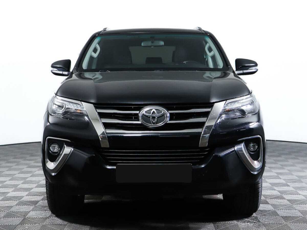 Toyota Fortuner 2017 года с пробегом. Фото: #1