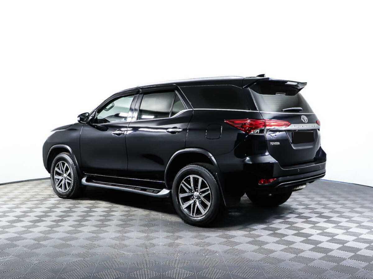 Toyota Fortuner 2017 года с пробегом. Фото: #6