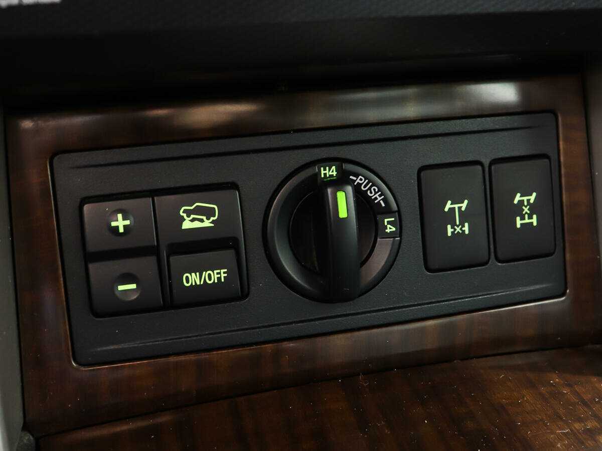 Toyota Land Cruiser Prado 2011 года с пробегом. Фото: #8