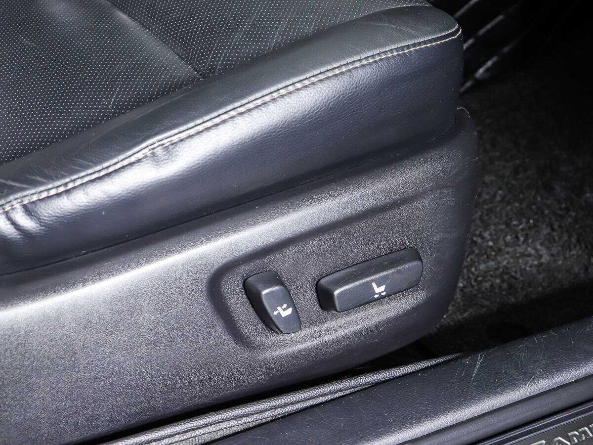 Toyota Camry 2015 года с пробегом. Фото: #15