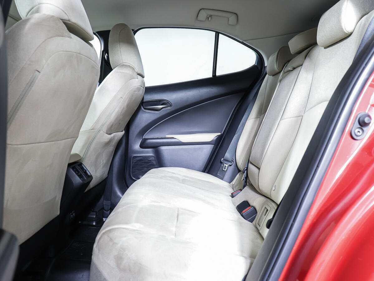 Lexus UX 2019 года с пробегом. Фото: #7