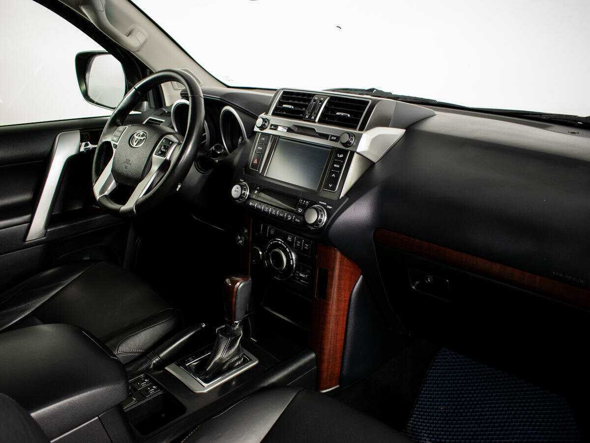 Toyota Land Cruiser Prado 2015 года с пробегом. Фото: #8