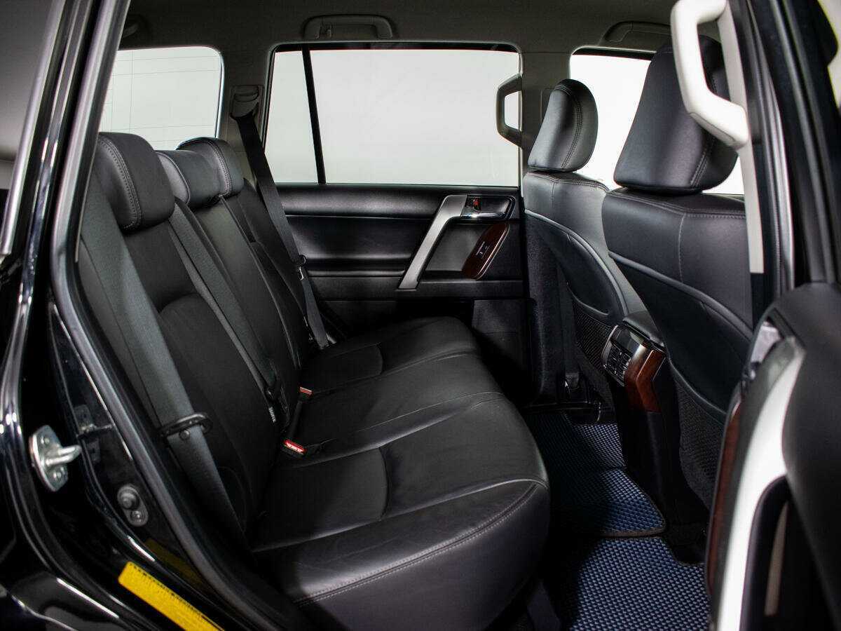 Toyota Land Cruiser Prado 2015 года с пробегом. Фото: #9