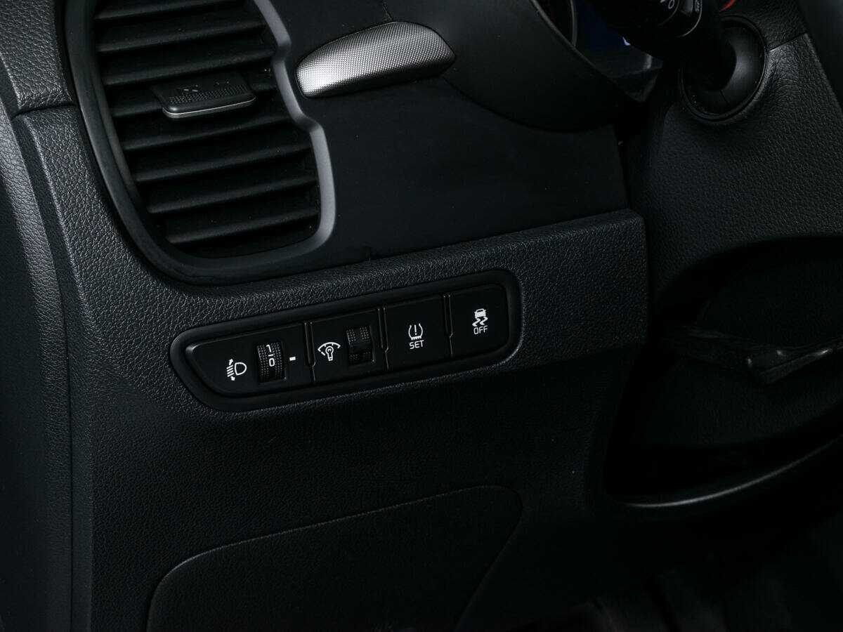 Б/У Киа Рио 2019 года. Фото: #15