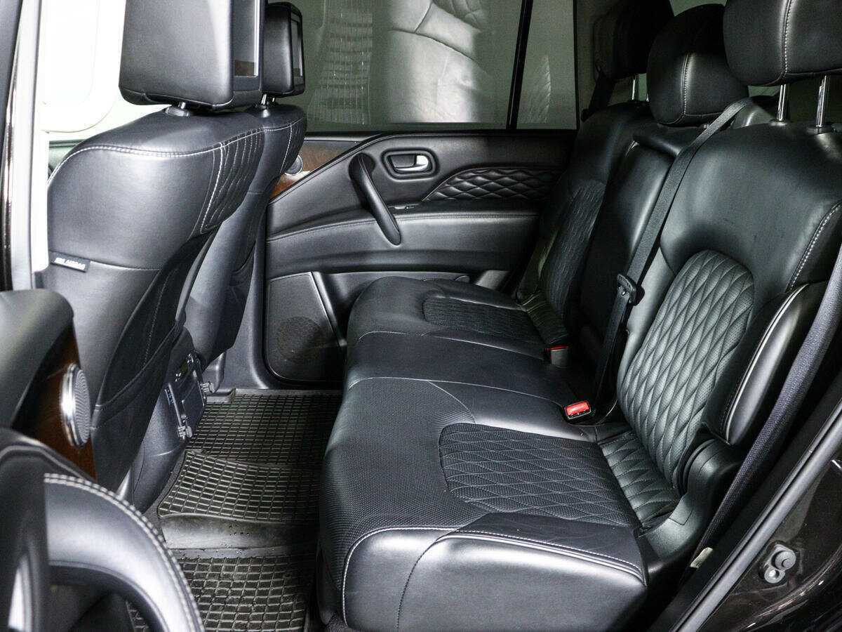 Infiniti QX80 2018 года с пробегом. Фото: #8