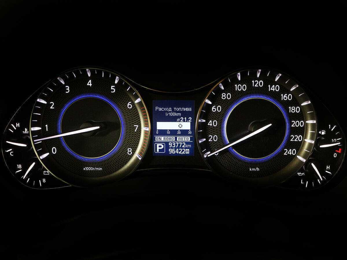 Infiniti QX80 2018 года с пробегом. Фото: #10