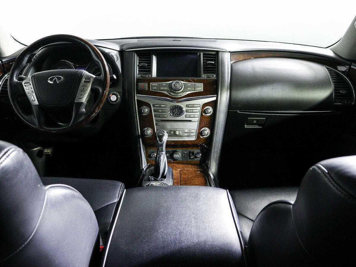 Infiniti QX80 2018 года с пробегом. Фото: #11