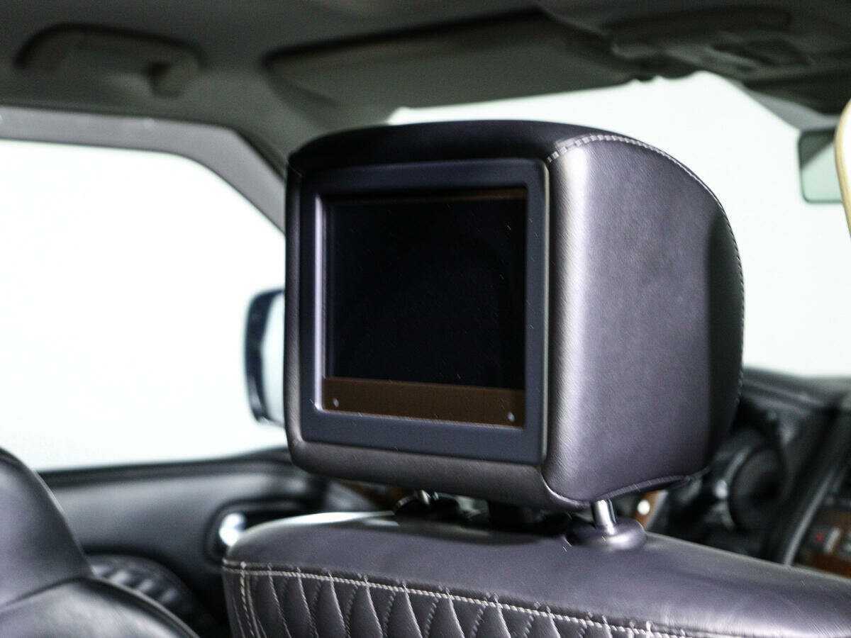 Infiniti QX80 2018 года с пробегом. Фото: #17