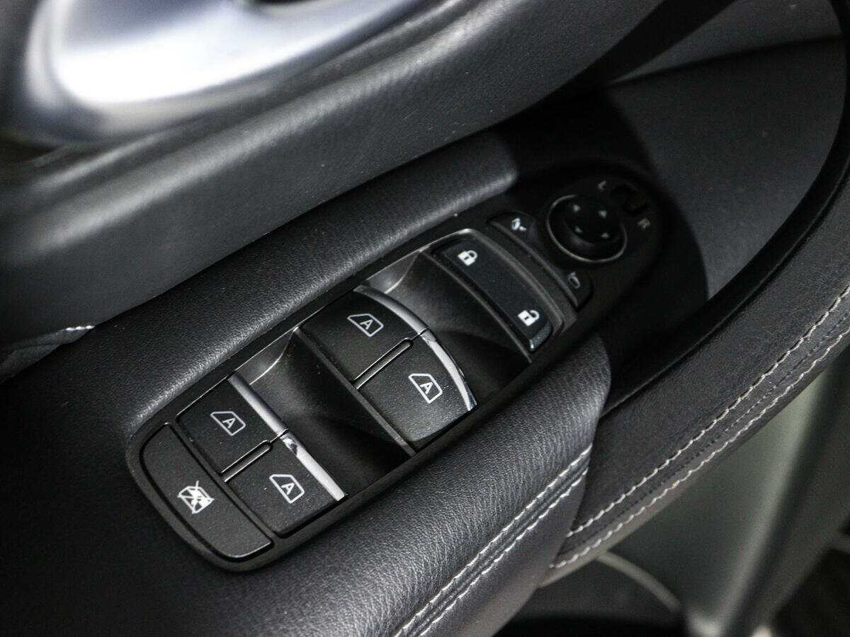 Infiniti QX80 2018 года с пробегом. Фото: #20