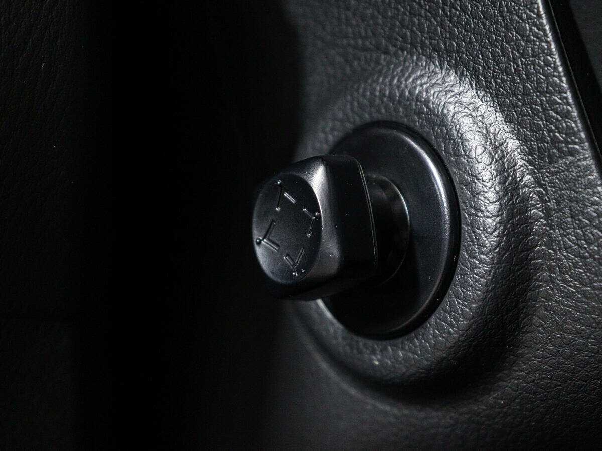 Infiniti QX80 2018 года с пробегом. Фото: #25