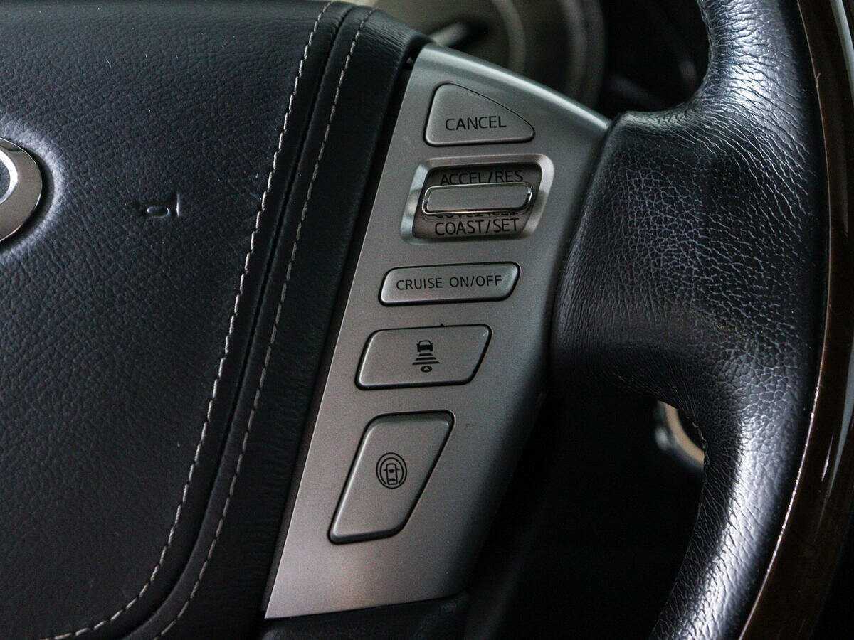 Infiniti QX80 2018 года с пробегом. Фото: #27