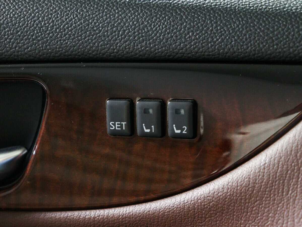 Infiniti QX50 2014 года с пробегом. Фото: #12