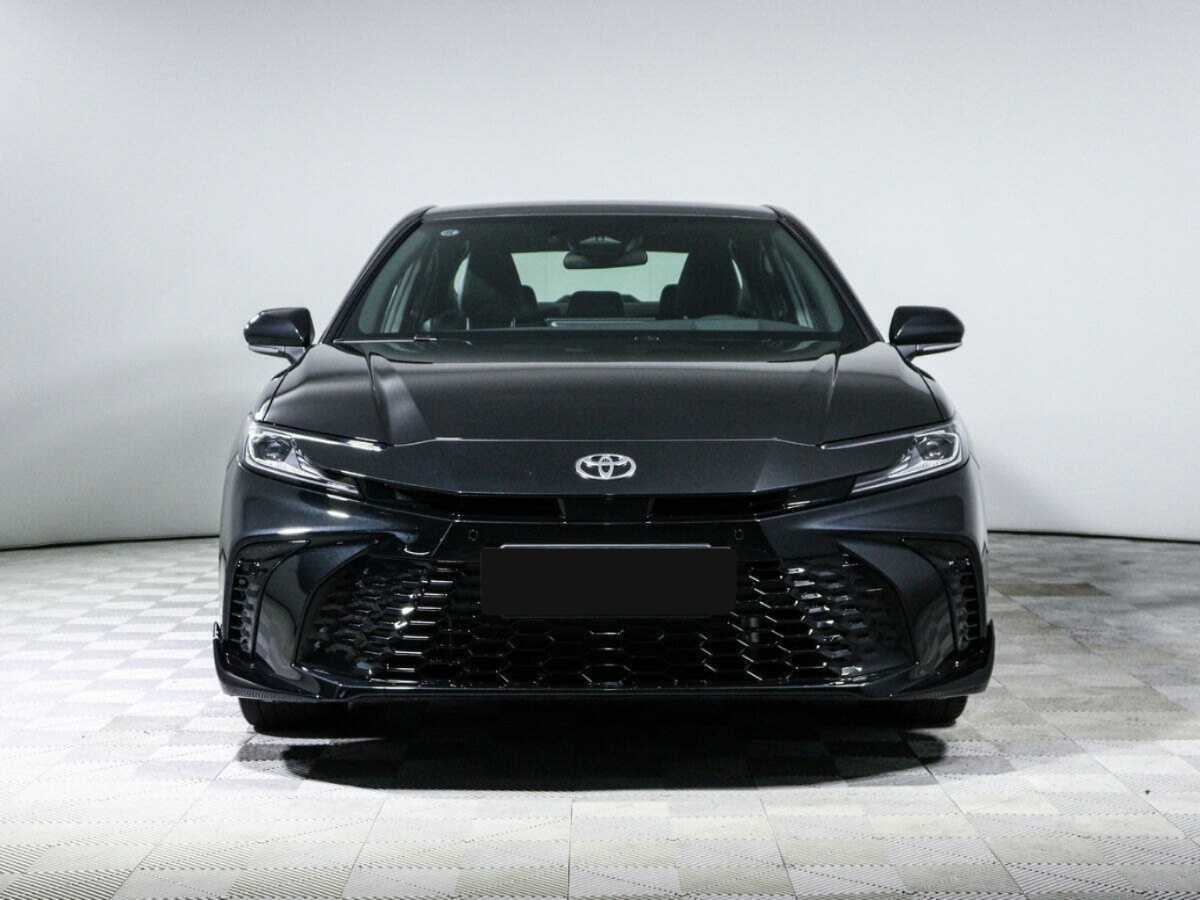 Toyota Camry 2024 года с пробегом. Фото: #1