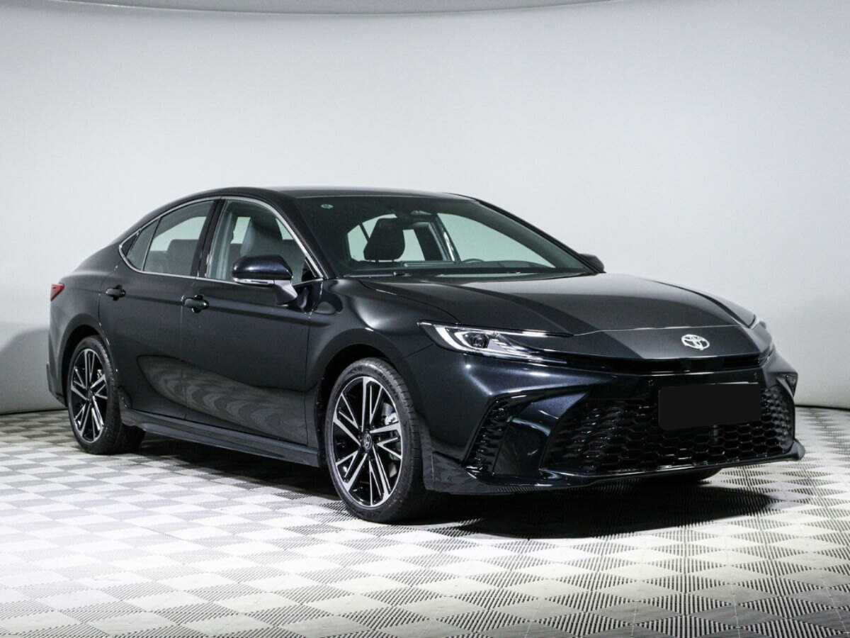 Toyota Camry 2024 года с пробегом. Фото: #2