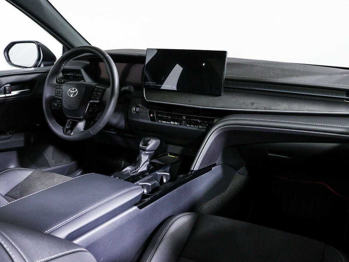 Toyota Camry 2024 года с пробегом. Фото: #11