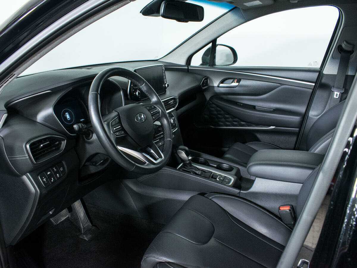 Hyundai Santa Fe 2019 года с пробегом. Фото: #12