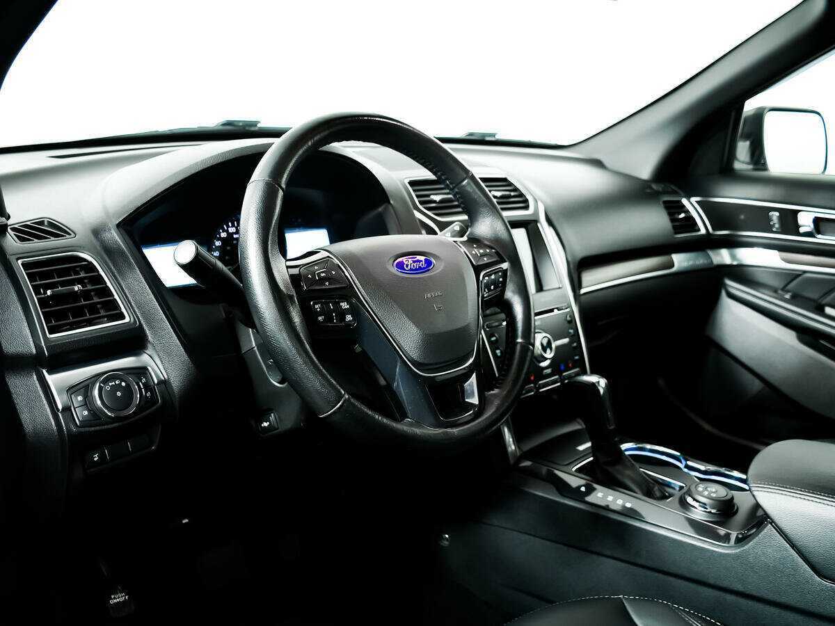 Ford Explorer 2017 года с пробегом. Фото: #11