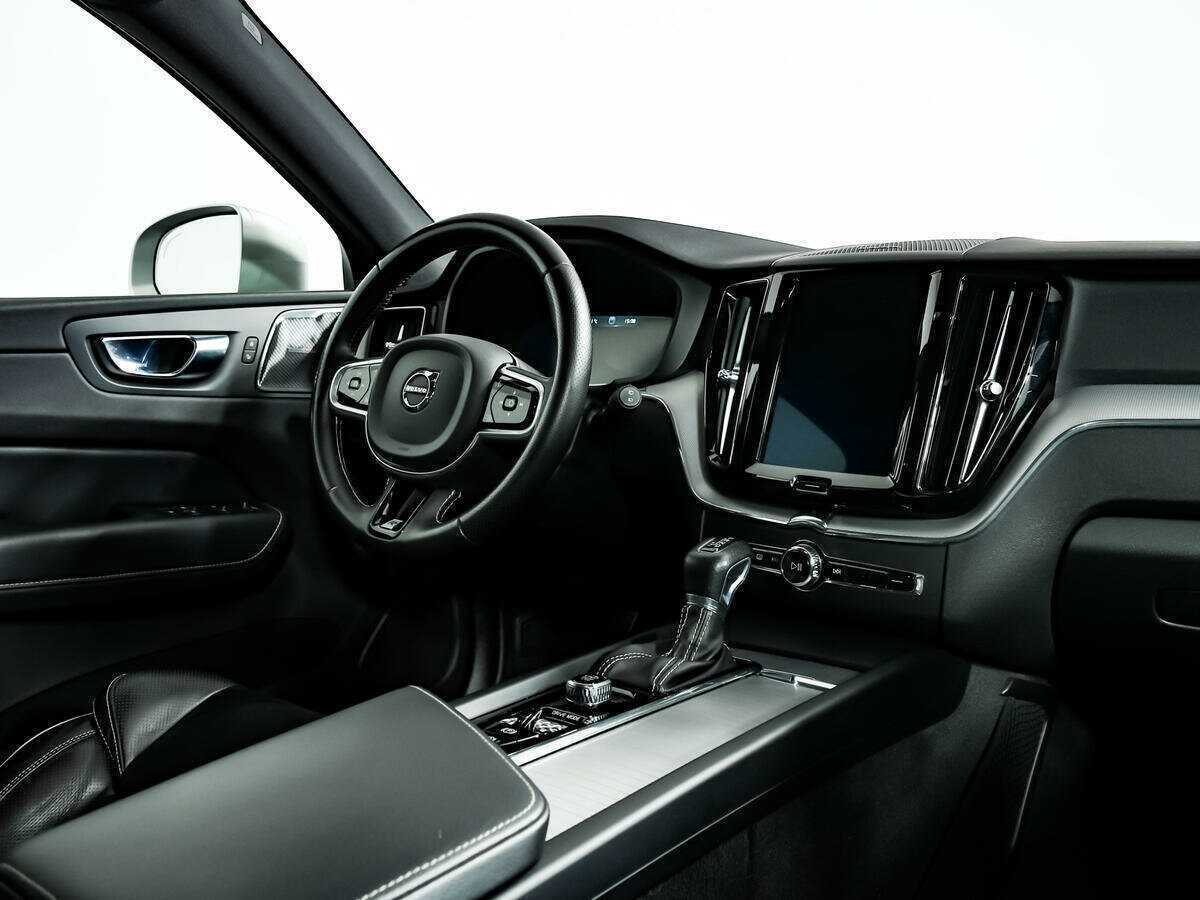 Volvo XC60 2019 года с пробегом. Фото: #8