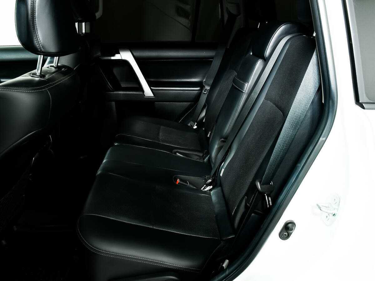 Toyota Land Cruiser Prado 2020 года с пробегом. Фото: #11
