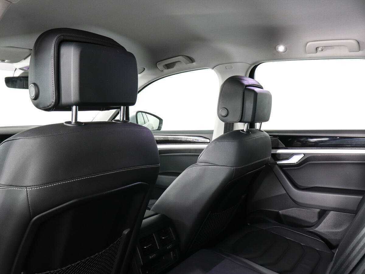 Volkswagen Touareg 2020 года с пробегом. Фото: #11