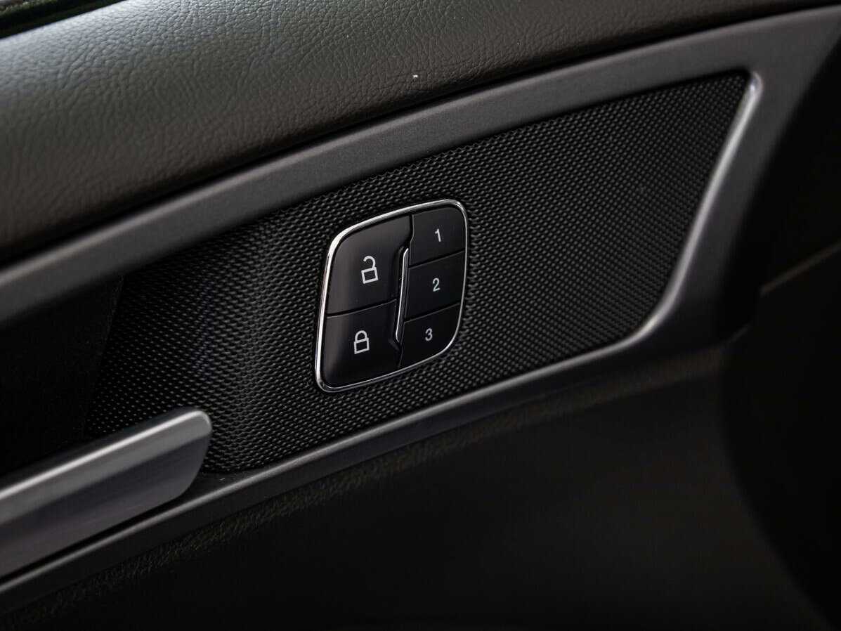 Ford Mondeo 2018 года с пробегом. Фото: #18