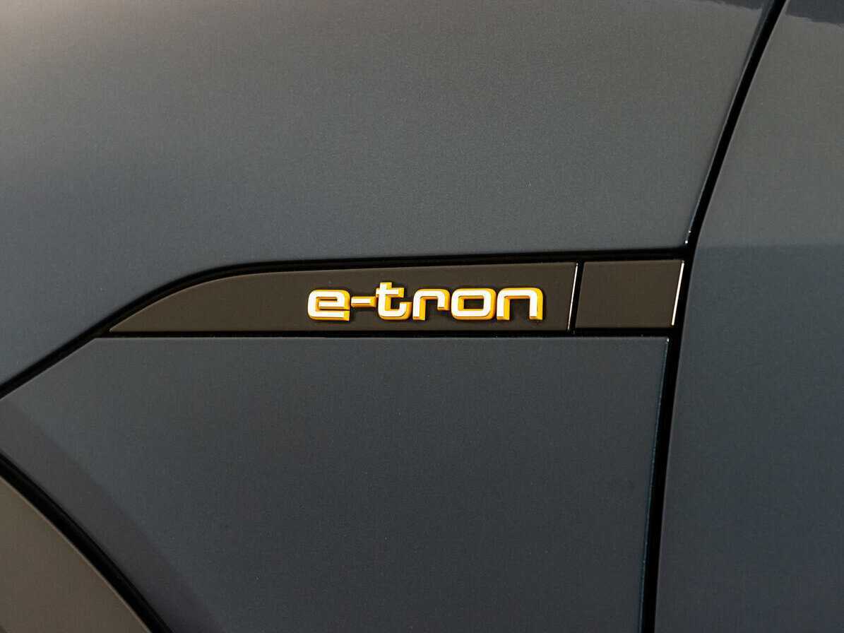 Audi e-tron 2019 года с пробегом. Фото: #16