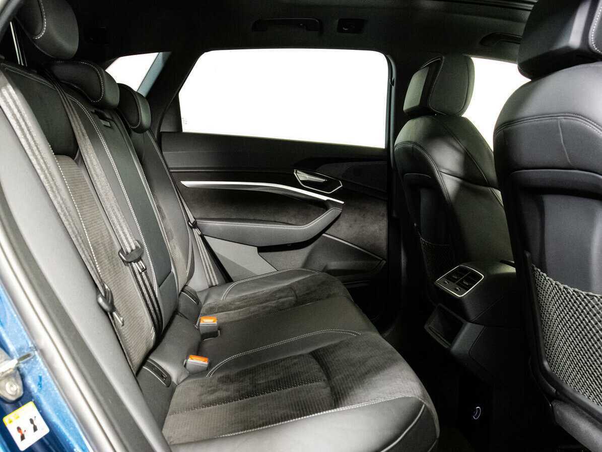 Audi e-tron 2019 года с пробегом. Фото: #19