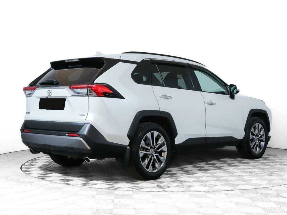 Toyota RAV4 2020 года с пробегом. Фото: #4