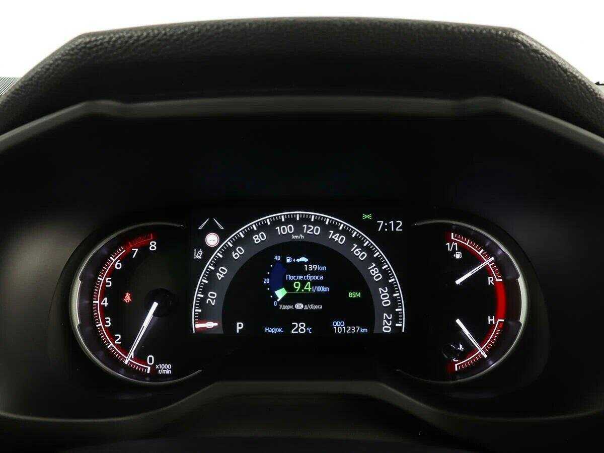 Toyota RAV4 2020 года с пробегом. Фото: #10