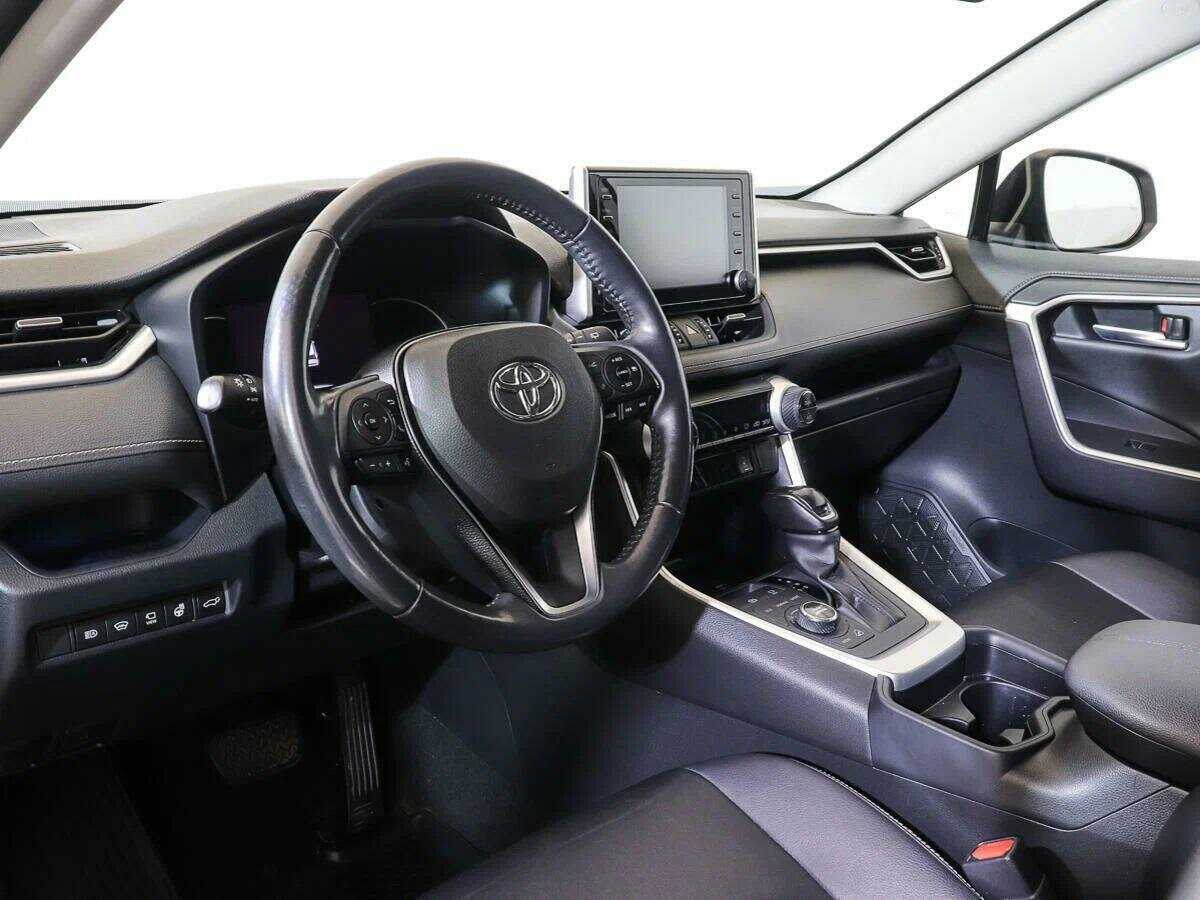 Toyota RAV4 2020 года с пробегом. Фото: #12