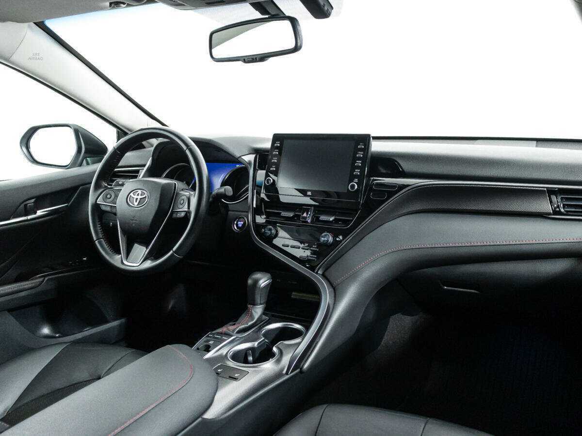 Toyota Camry 2021 года с пробегом. Фото: #8