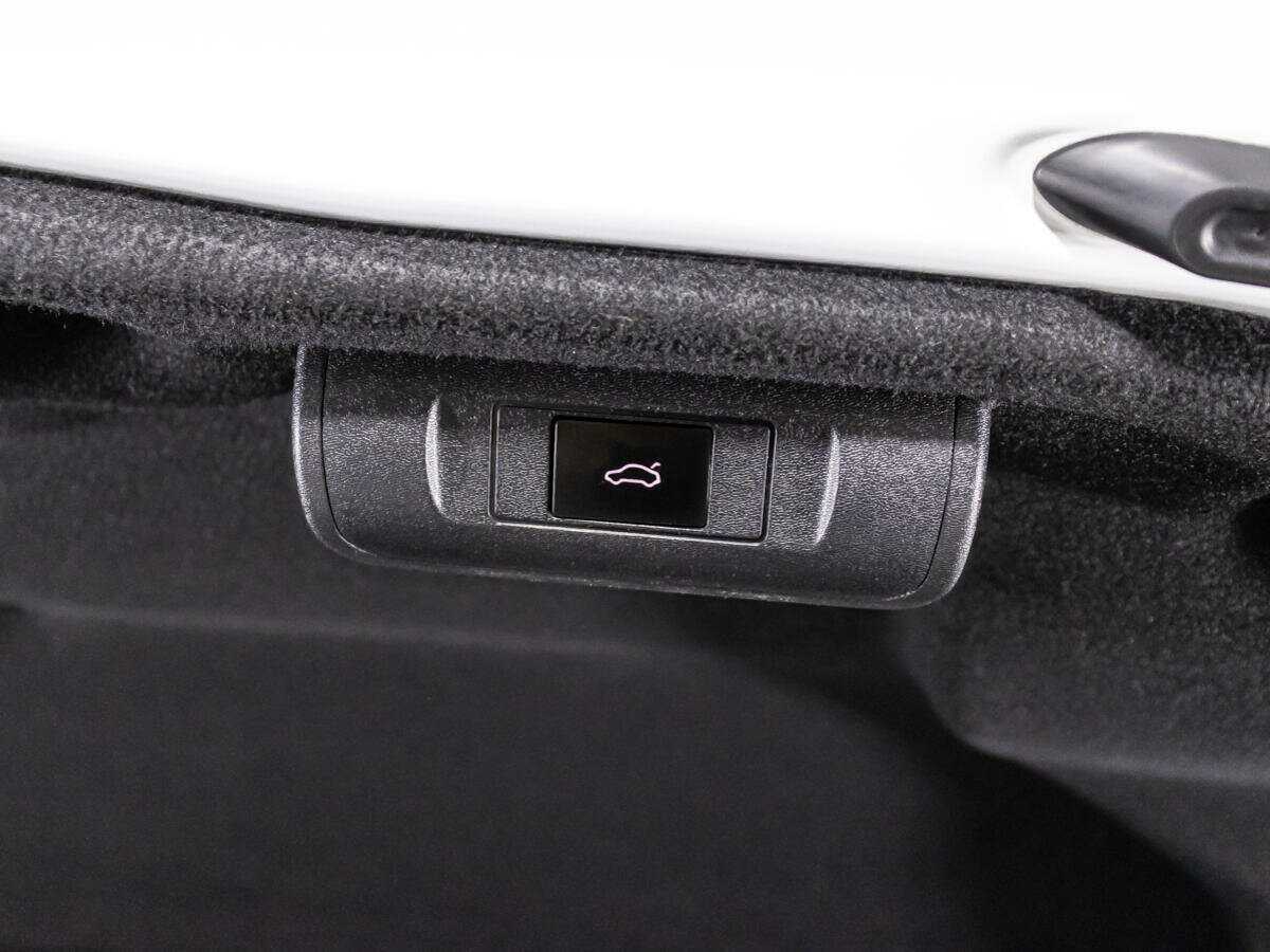 Toyota Camry 2021 года с пробегом. Фото: #14