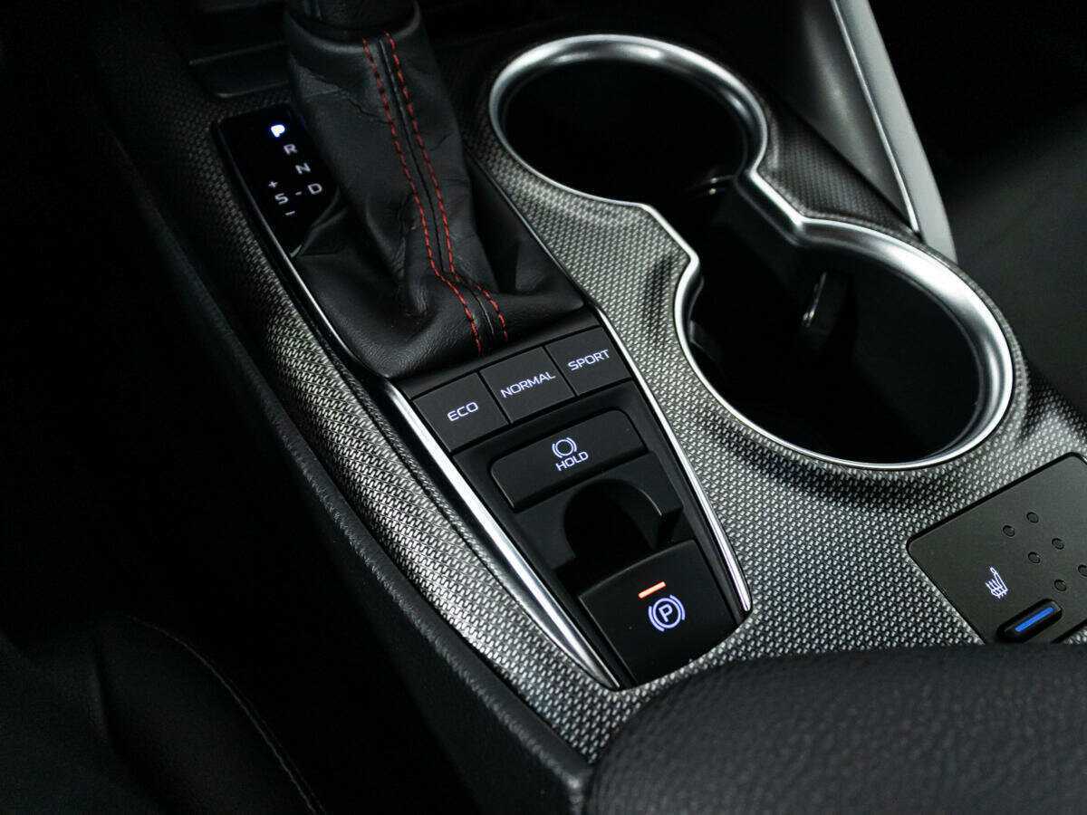 Toyota Camry 2021 года с пробегом. Фото: #17