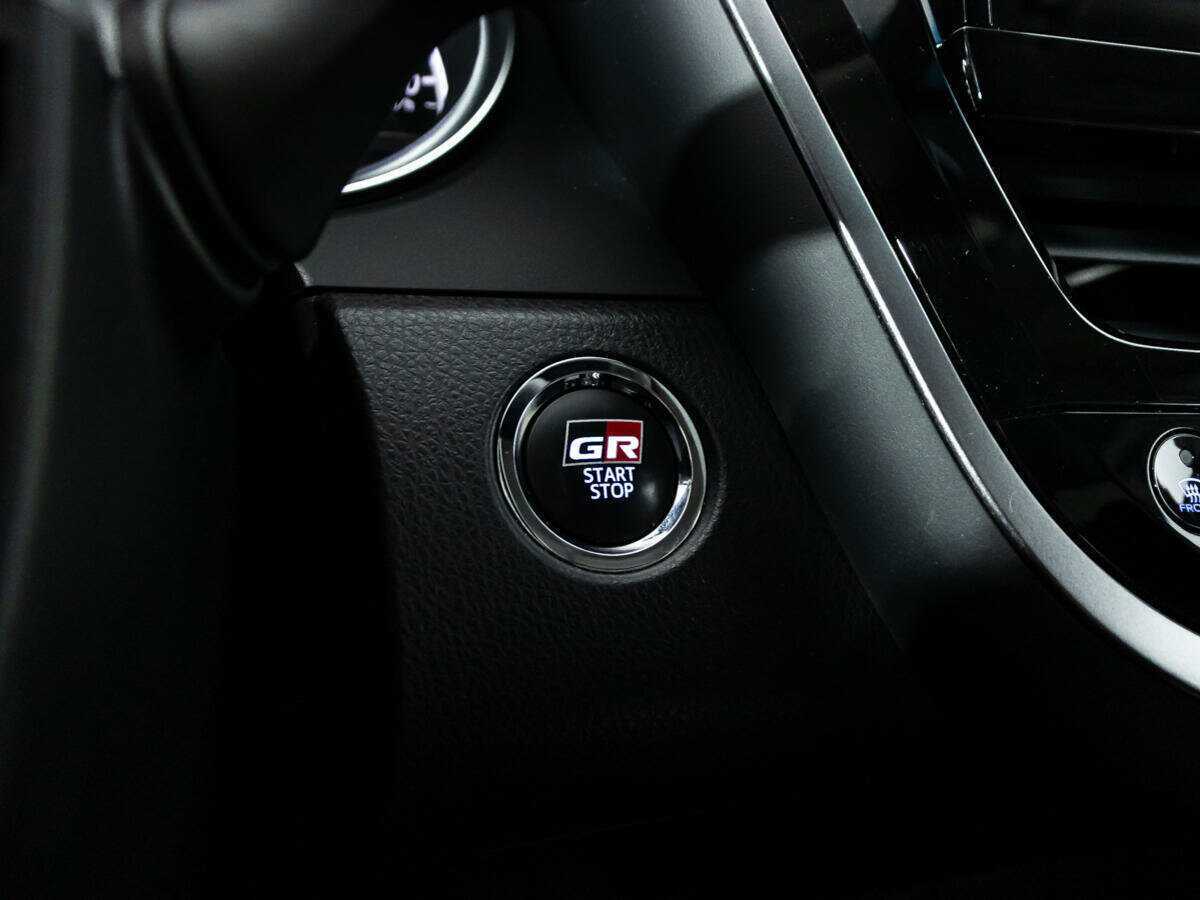 Toyota Camry 2021 года с пробегом. Фото: #19