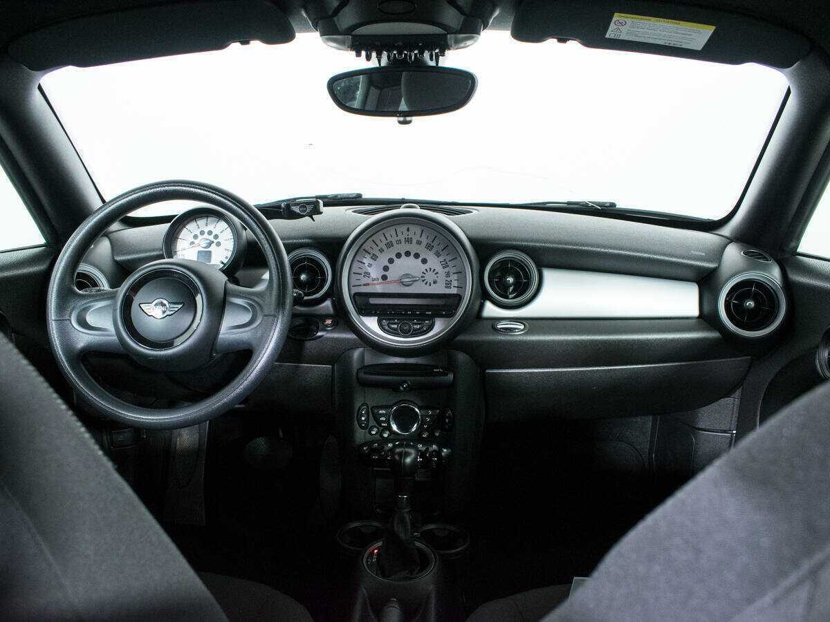 Mini Coupe 2013 года с пробегом. Фото: #9