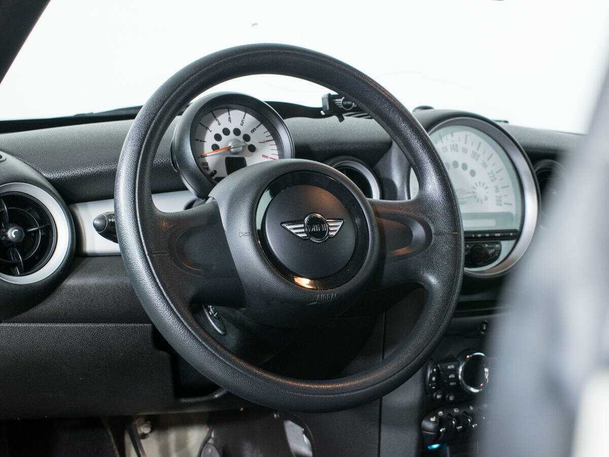 Mini Coupe 2013 года с пробегом. Фото: #11