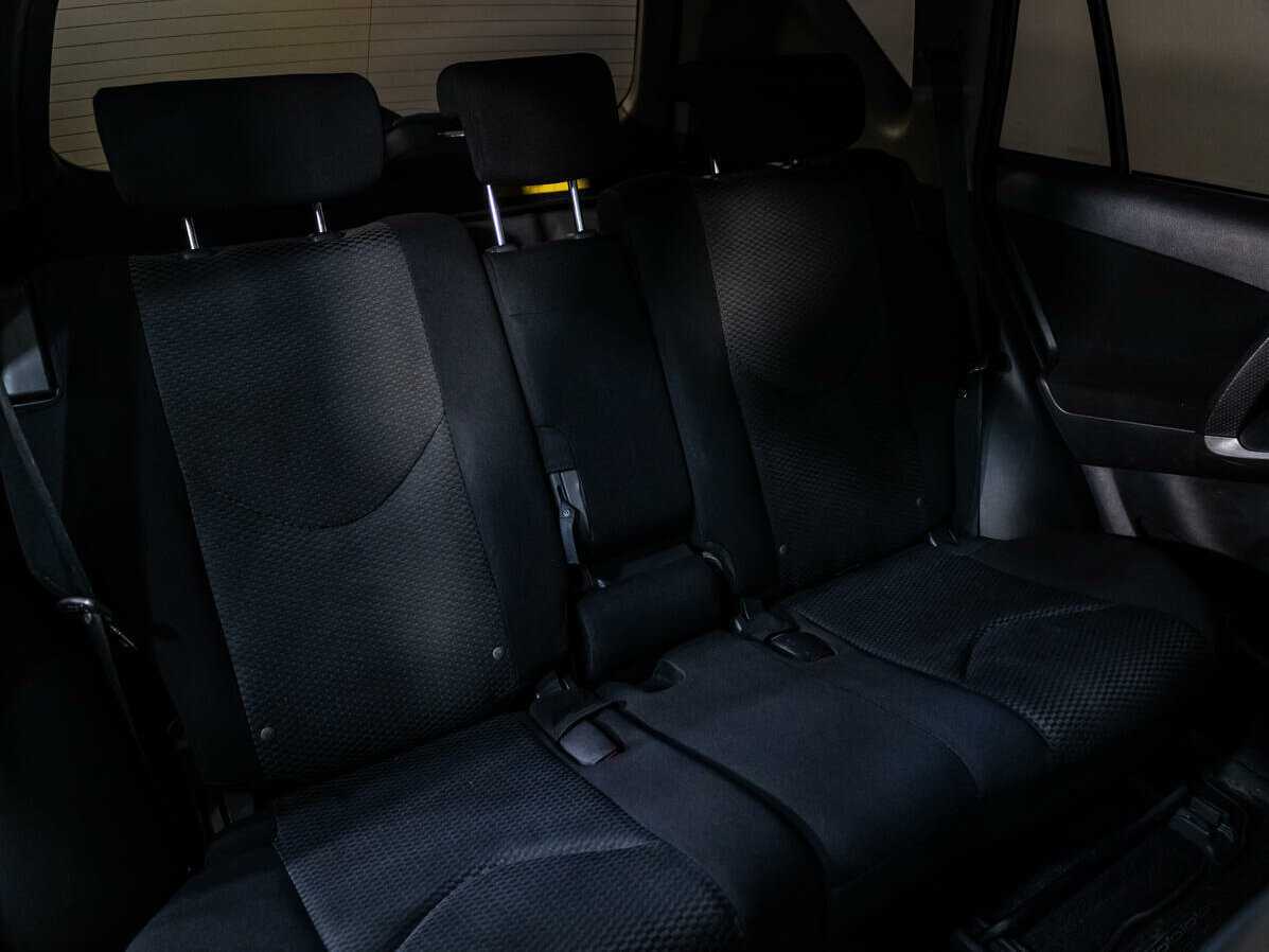 Toyota RAV4 2011 года с пробегом. Фото: #8