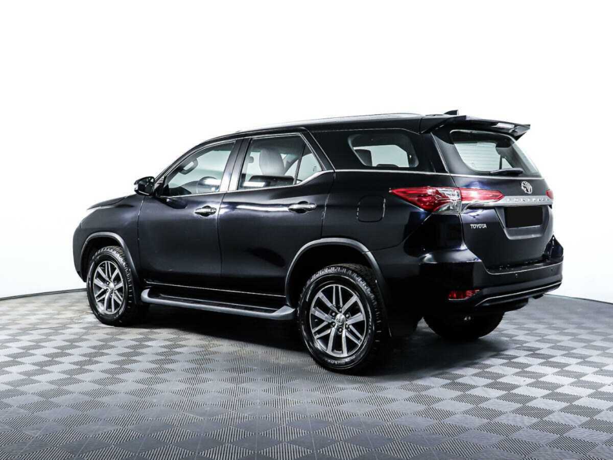 Toyota Fortuner 2018 года с пробегом. Фото: #4
