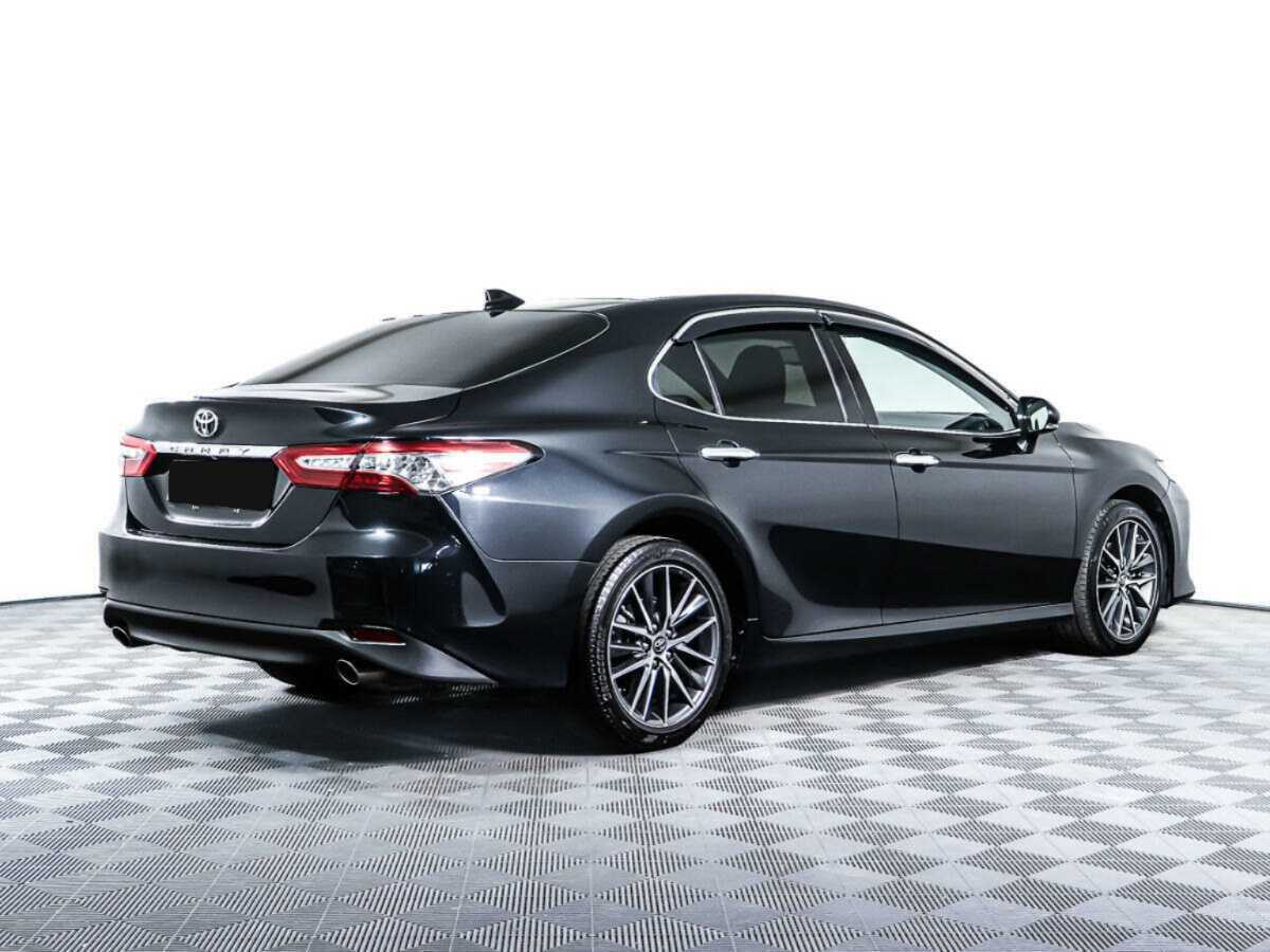 Toyota Camry 2022 года с пробегом. Фото: #2