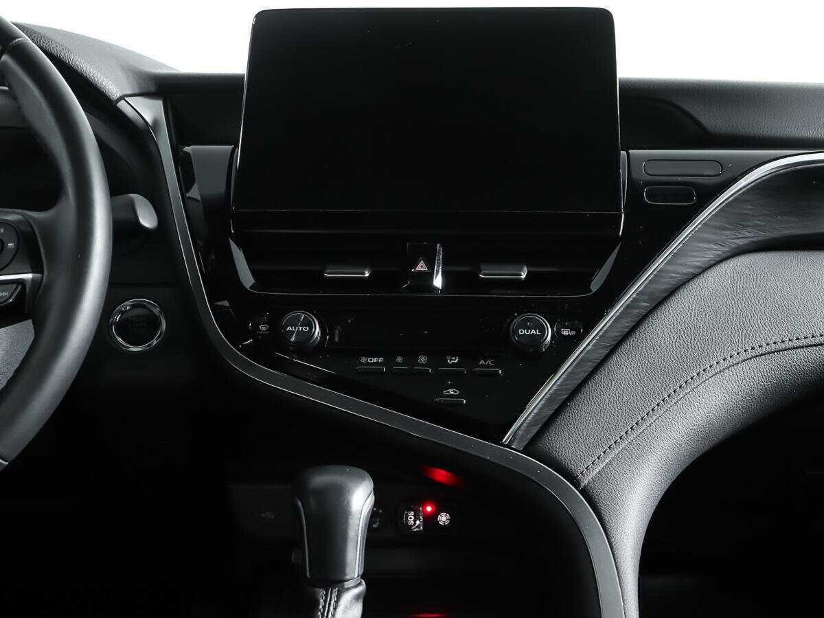 Toyota Camry 2022 года с пробегом. Фото: #10