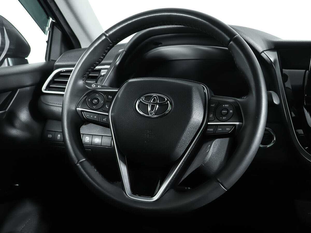 Toyota Camry 2022 года с пробегом. Фото: #13