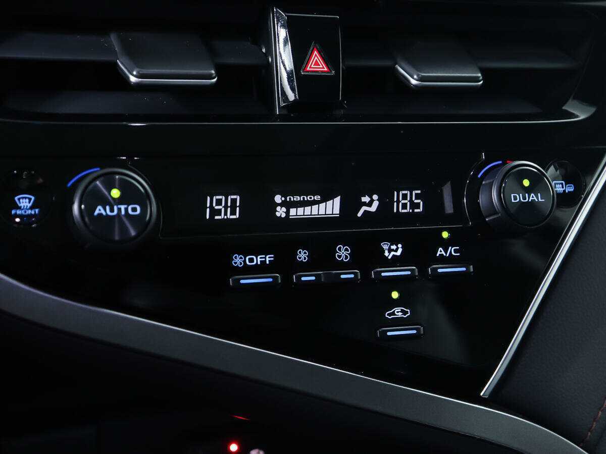 Toyota Camry 2022 года с пробегом. Фото: #20