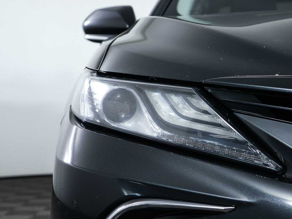 Toyota Camry 2022 года с пробегом. Фото: #23